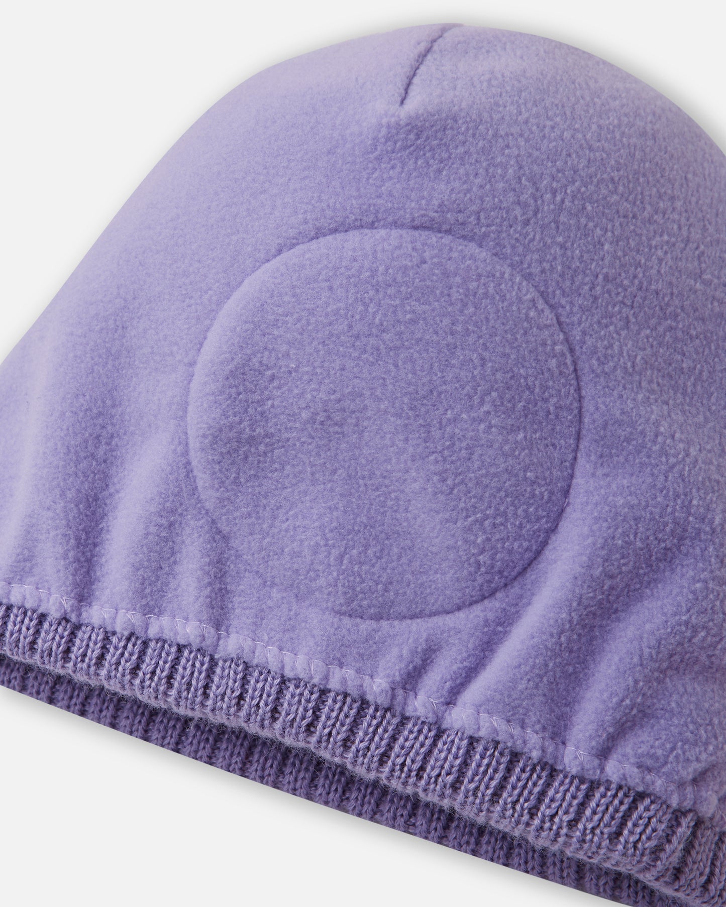 Beanie, Kirjoen
